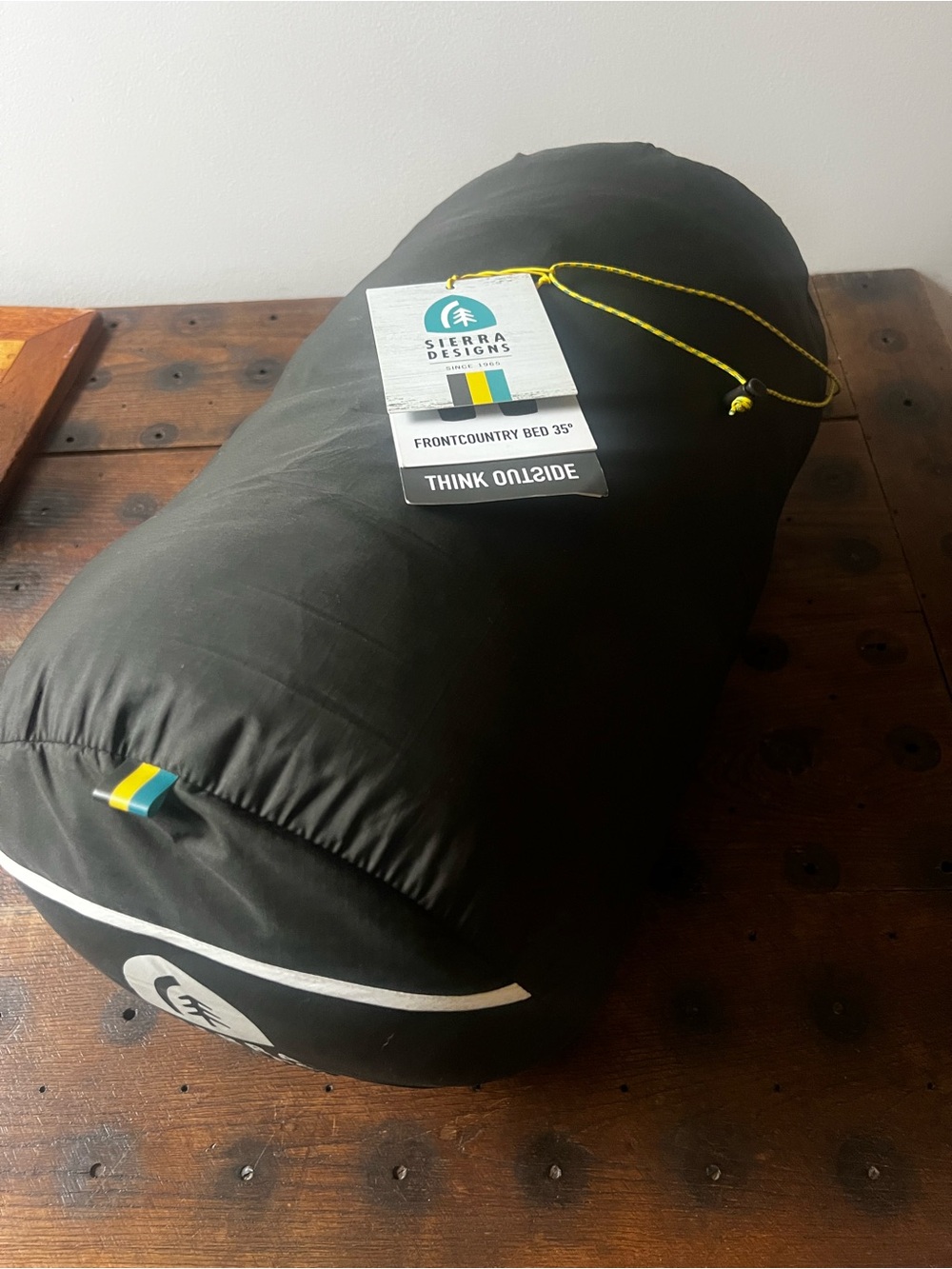 NWT - Sierra Designs - Frontcountry Bed 35° Sleeping Bag - Black/Grey